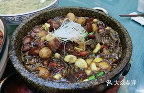 Braised Pork with Eel Sticks