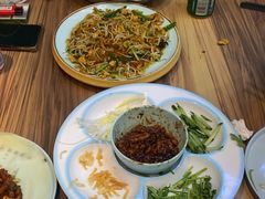 -合合春饼·酱骨·东北菜(潘家园店)