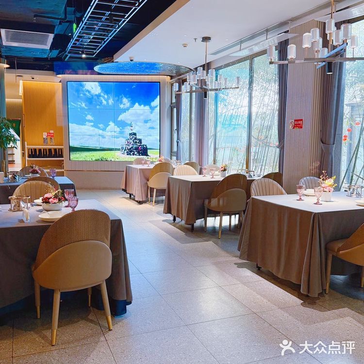 黄番茄火锅yyds❗酸爽浓郁，涮什么都好吃