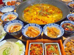 -吃城都·鱼蛙火锅(西玉龙街店)