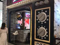 门面-黑白电视长沙小吃(美林M·LIVE天地东座店)