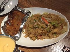 海鲜炒饭加烤鸡-玛格萝妮(汇智国际商业中心店)