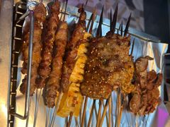 -喝丢一只鞋海鲜烧烤·海肠捞饭(市场店)