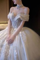 -艺憬婚纱礼服·造型(二七万达店)