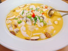 QQ酸汤鱼-蜜桃餐厅·伴山(绿宝广场店)