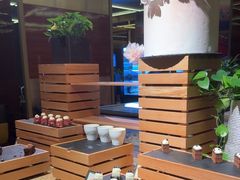 -大中华希尔顿酒店-念自助餐·嗨啤·小龙虾