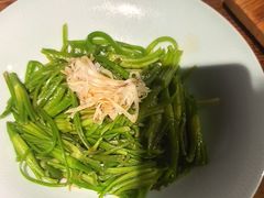 -花菇朵·云山雀 ll 野生菌锅·野果酸汤·精品滇菜(万柳店)