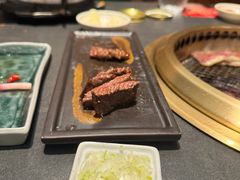 -铭牛烧肉·和牛海鲜自助(高新月牙湖店)