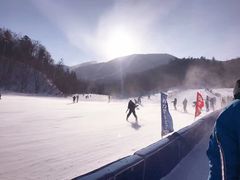 -亚布力新体委滑雪场