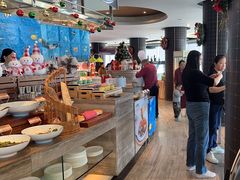 -宝利来国际大酒店-凤凰阁旋转餐厅