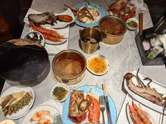 -雍容荟帝王蟹活龙虾展台自助(IFS黑金店)
