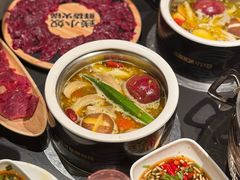 -钱小奴海鲜自助黑金店(杭州滨江龙湖店)