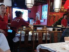 -川流不息·地道川菜·小龙虾(新松江路店)