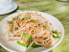 -丹水桥地锅鱼·翘嘴鲌·地方特色全鱼宴(丹江口大坝店)