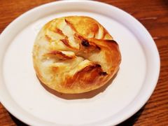 烤破酥包-云海肴·汽锅鸡·云南菜(苏州中心店)