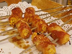 炭烤五花肉卷酸菜-聚串门儿·东北烧烤(信义坊店)