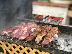 -烤肉小伙烤肉店