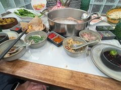 -喃喃椰·糟粕醋·椰子鸡火锅(七堡花园店)