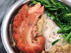 -肥佬良扣肉粉面店(梧州总店)