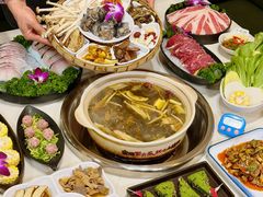 -土连锅·现熬养生汤锅(梁家巷店)