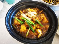 -荣誉海鲜酒楼(海湾店)