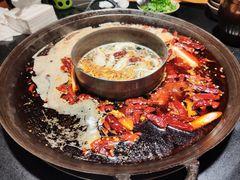 鸳鸯锅-洋马儿火锅(解放碑店)