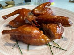 红烧乳鸽-岁粤Moon·湖景餐厅(月光码头店)