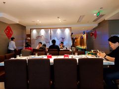 -海底捞火锅鲜切牛肉主题店(长寿路店)