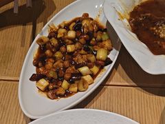 -渝信川菜 · 川味家常菜(财富购物中心店)