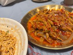 -肥肥虾庄·金牌油焖大虾(杨园滨江时代walk店)