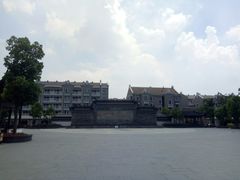 -上海市松江区中心医院