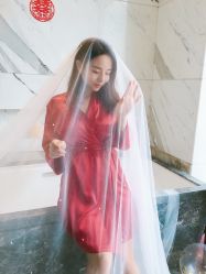 -艾米丽婚纱礼服