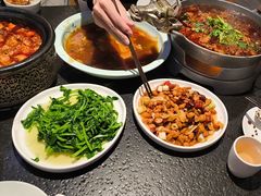 -万重锦·人文川菜馆(骡马市店)