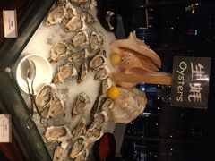 生蚝-广州花园酒店-凌璇阁360度高空海鲜自助餐CAROUSEL