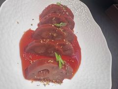 -丽华园·武汉地标楚菜餐厅(青山江滩店)