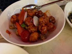 菠萝咕咾鸡球肉-玫瑰厅上海菜(兴国路店)