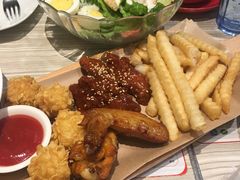 -必胜客(证大大拇指店)
