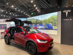 -TESLA 特斯拉(上海太古汇体验店)