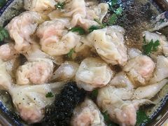 招牌野馄炖-老谢野馄饨(延安路店)