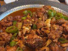 -俭寨大盘鸡·手抓肉·烧烤新疆菜(乌苏路店)