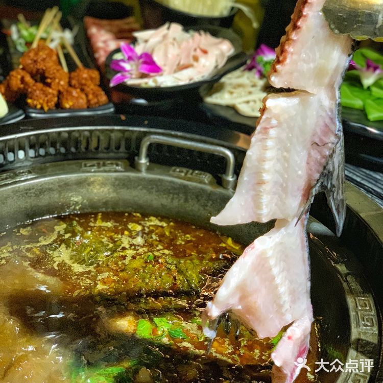 这是吃夜宵的节奏吗？老板真幸福