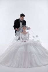 -喜爱高定婚纱摄影