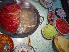 -鸿姐老火锅(疁城新天地店)