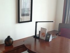 -三亚湾海居铂尔曼度假酒店