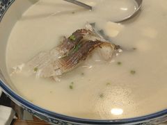 豆腐鱼头汤-山水一号·中餐厅
