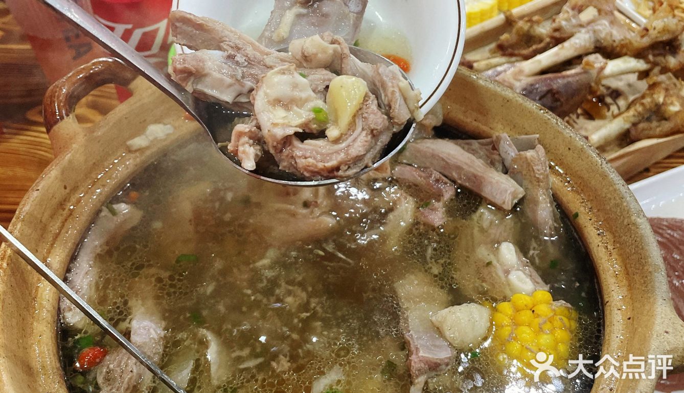 排队一小时也要吃的羊肉炉