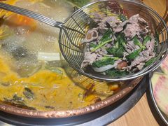 -洱火云南酸菜牛肉火锅(石景山当代商城店)