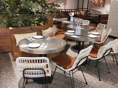 大堂-必胜客(百联又一城店)