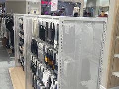 -hotwind热风(中贸广场店)