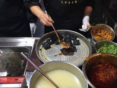 -黑色经典臭豆腐·湖南特产(步行街店)